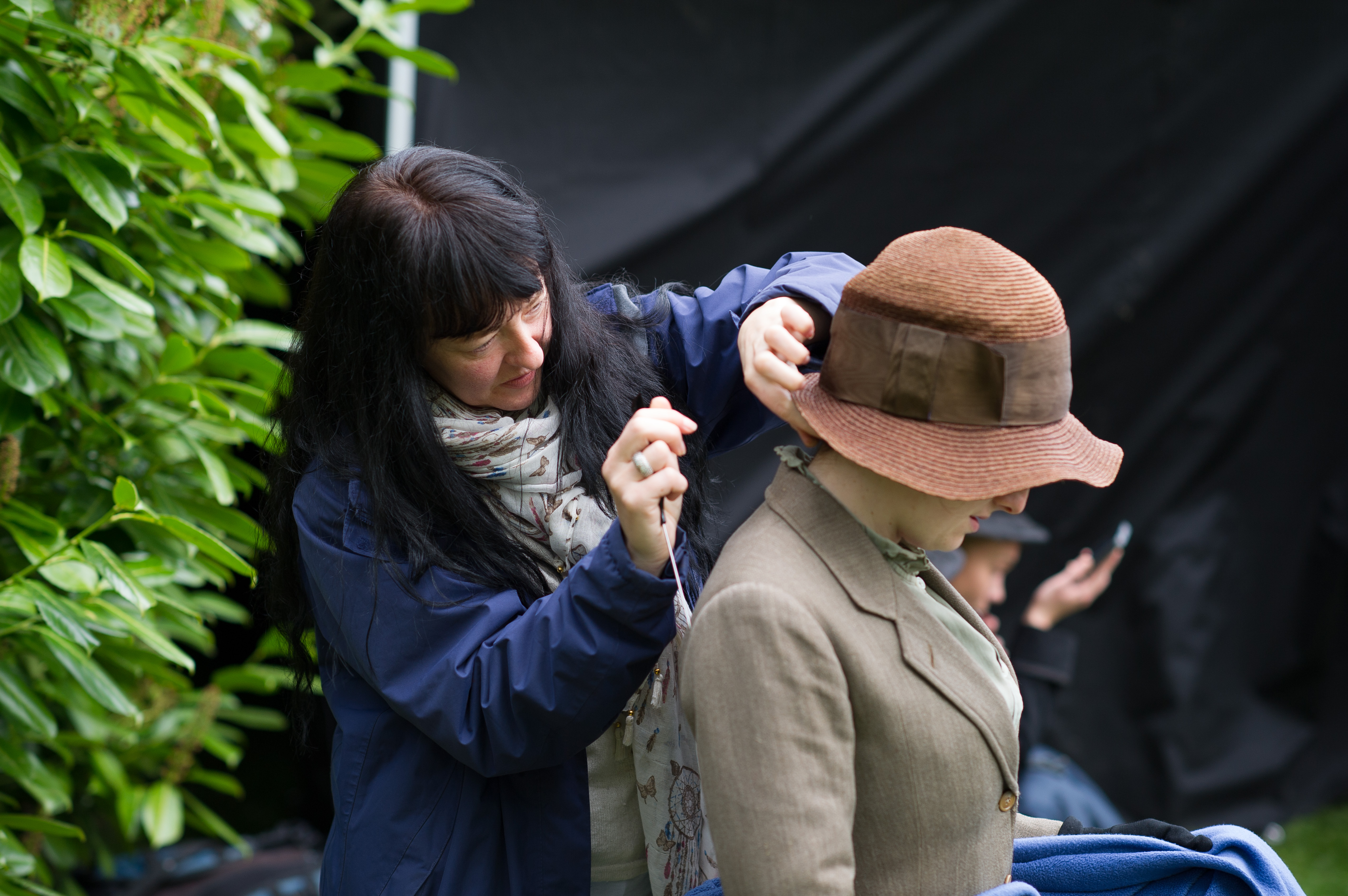 Hair and make-up crowd supervisor skills
