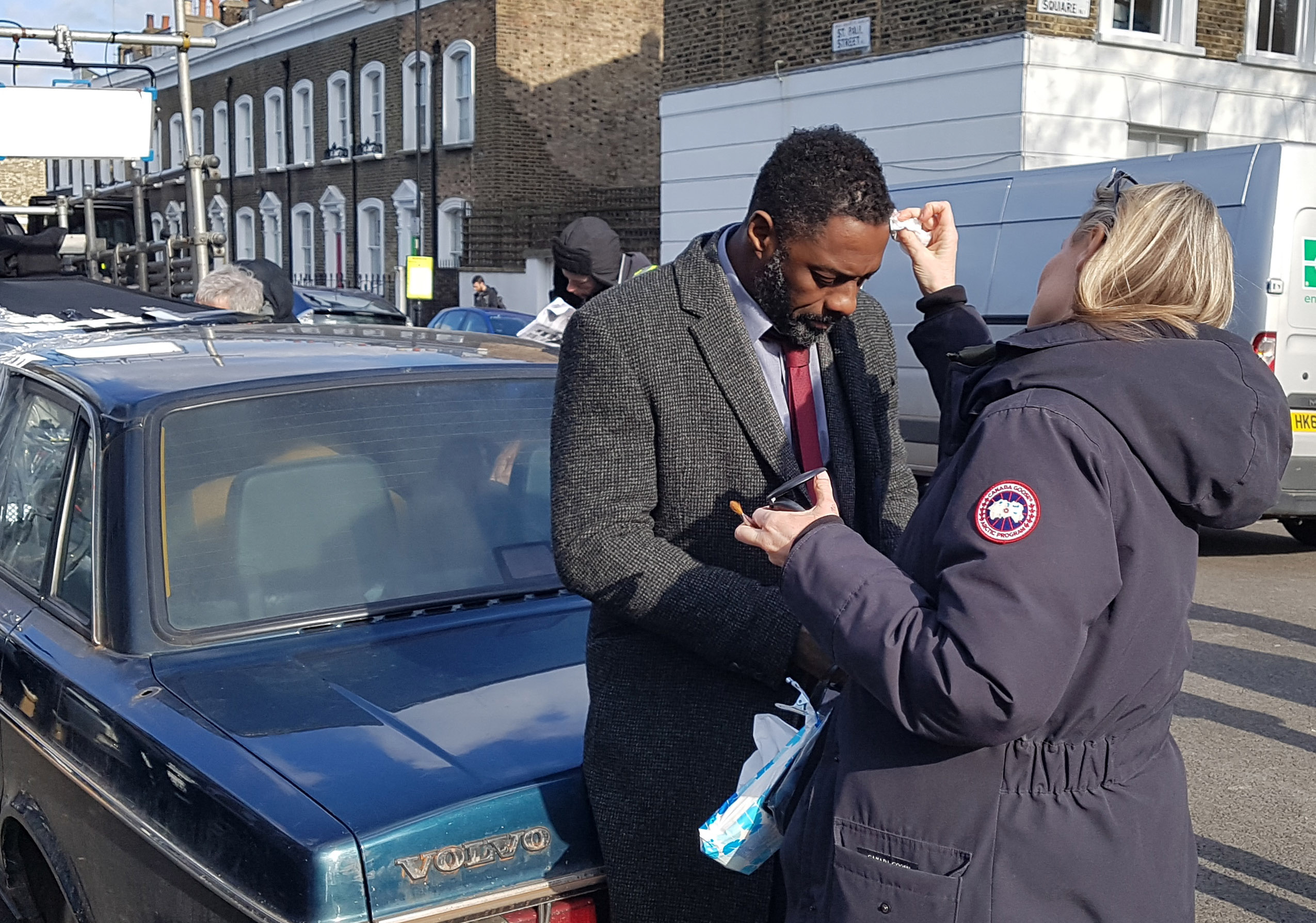 Hair and make-up supervisor skills