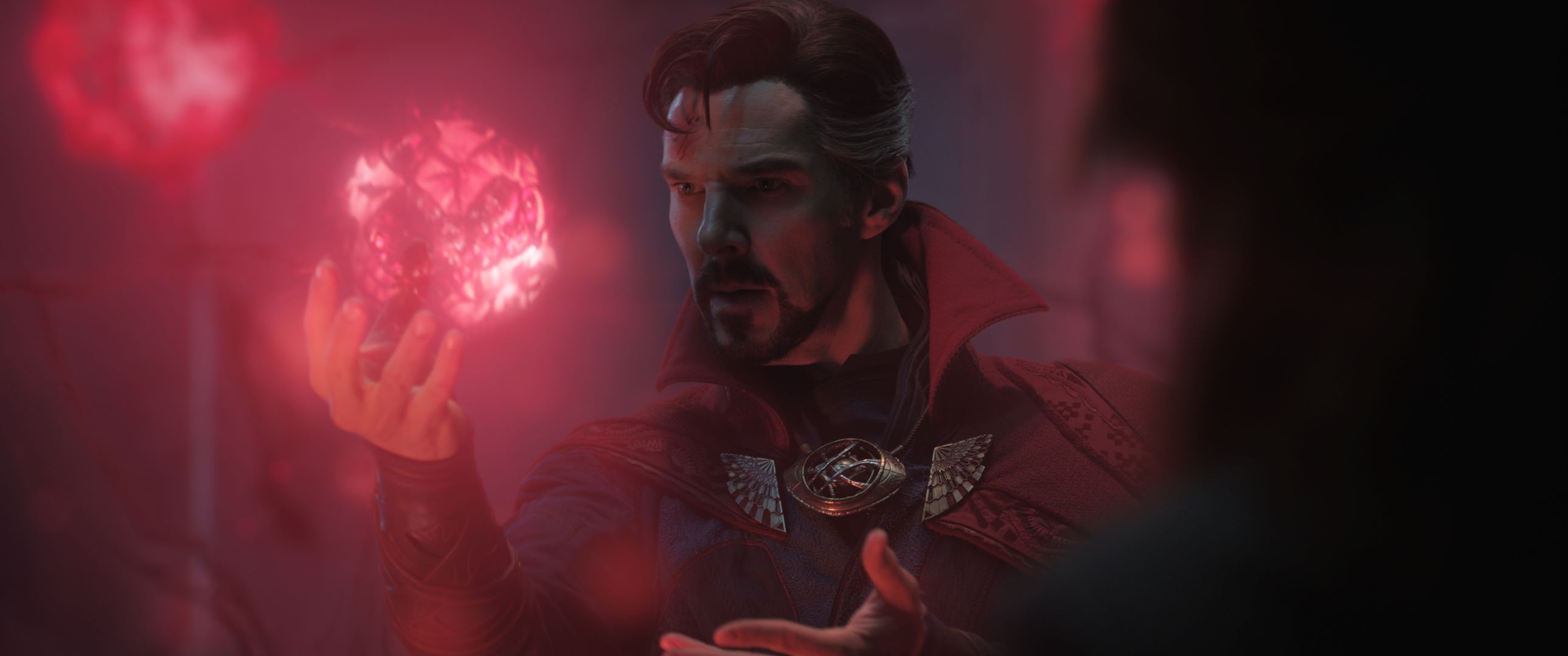 Benedict Cumberbatch as Doctor Strange performing a spell 